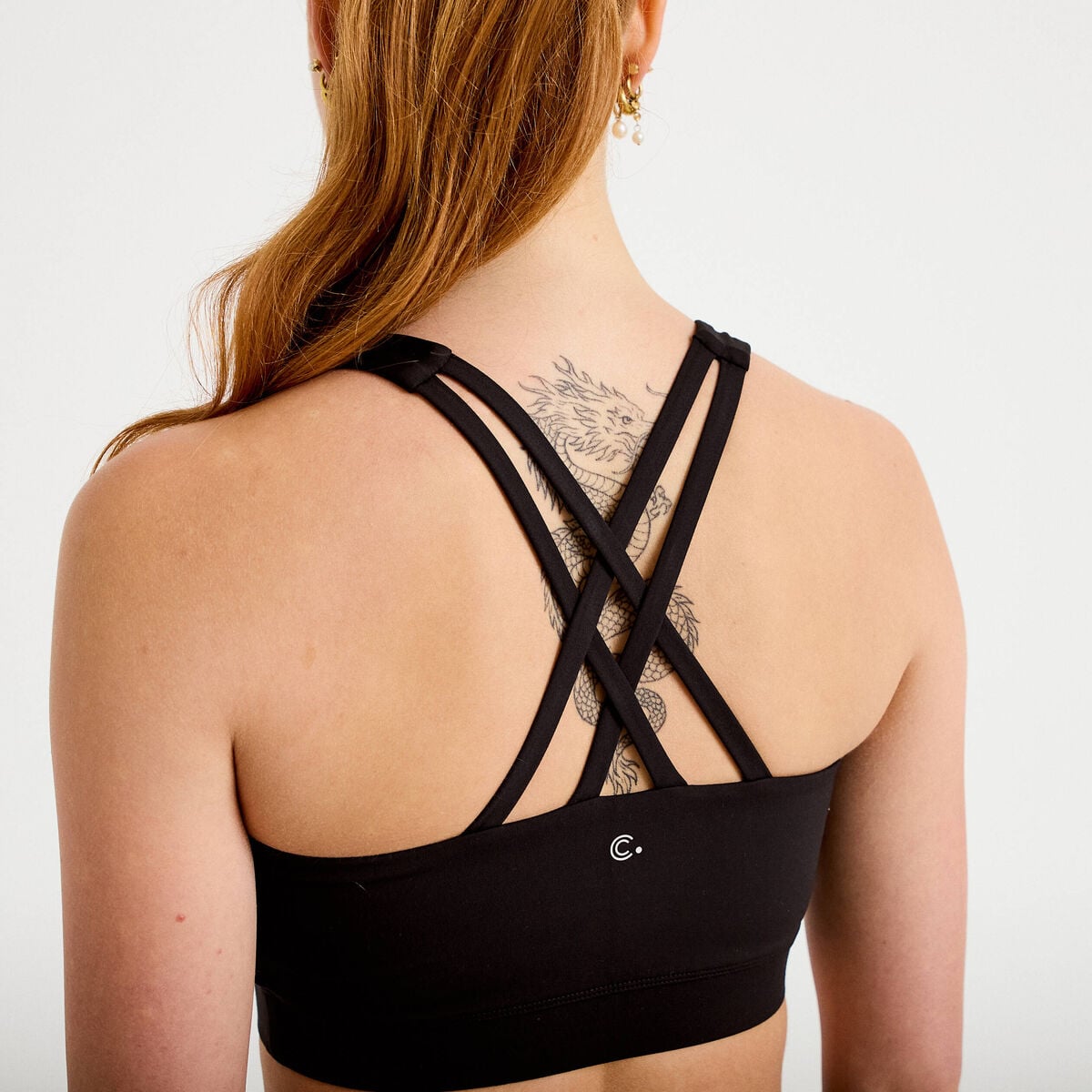 Brassi&egrave;re de sport fines bretelles noir femme