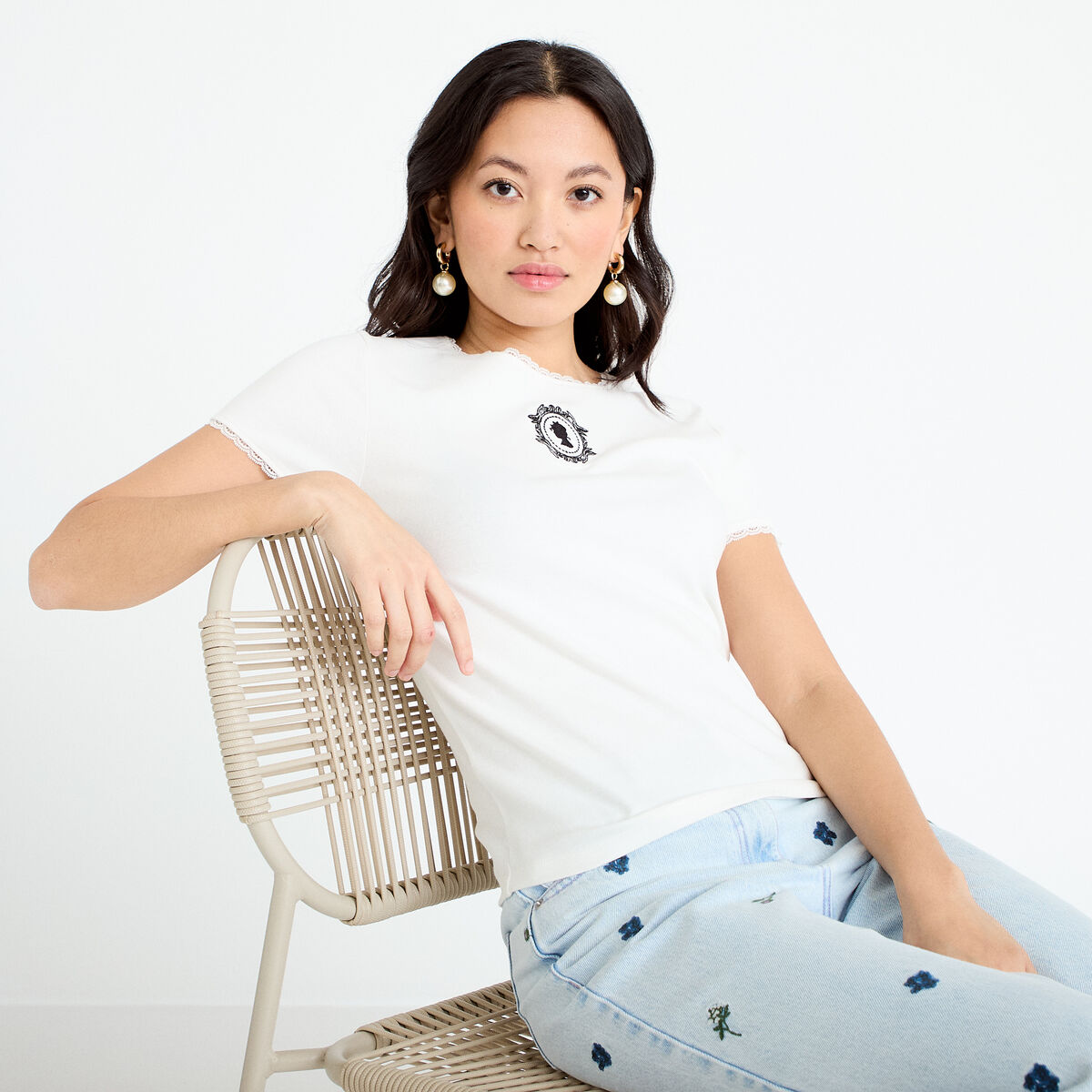 T-shirt col rond brod&eacute; Bridgerton ecru femme