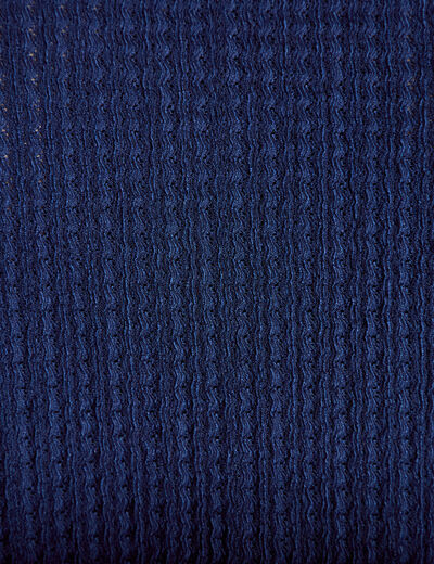 Blouse manches longues broderie bleu fonc&eacute; femme