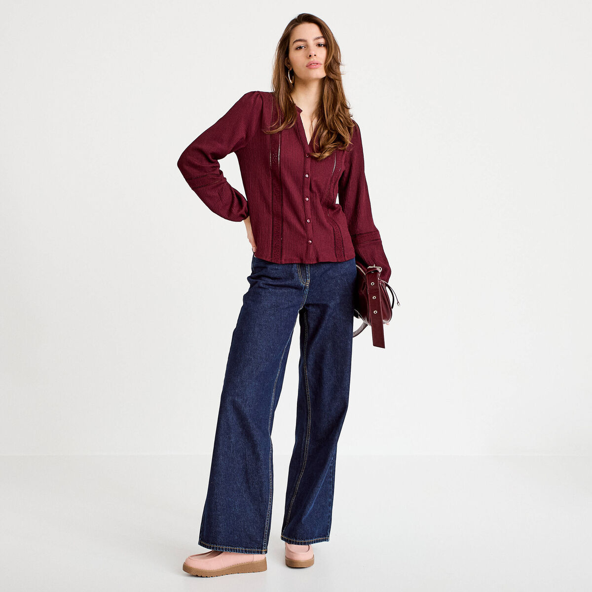 Blouse broderie col V manches longues bordeaux femme