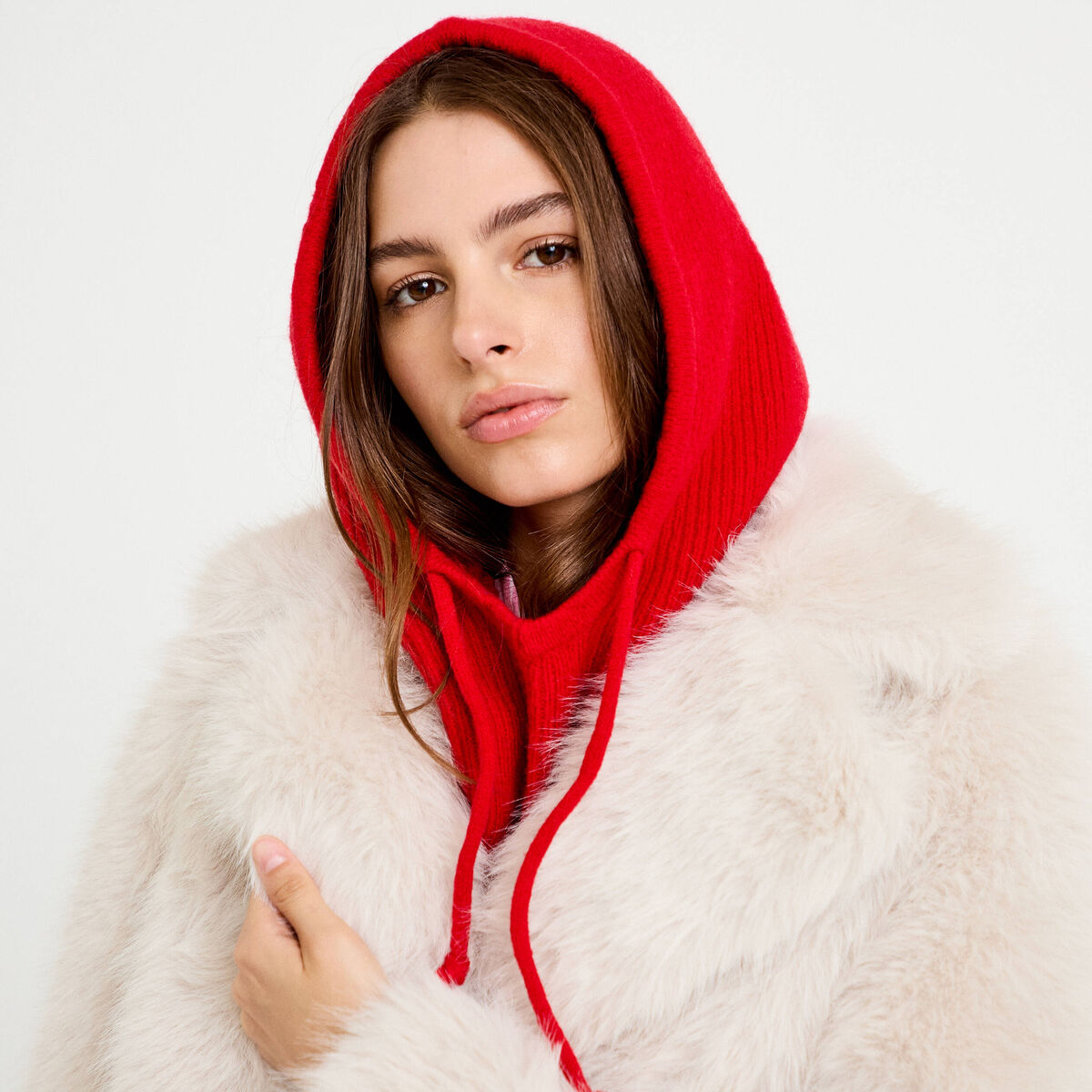 Cagoule rouge femme