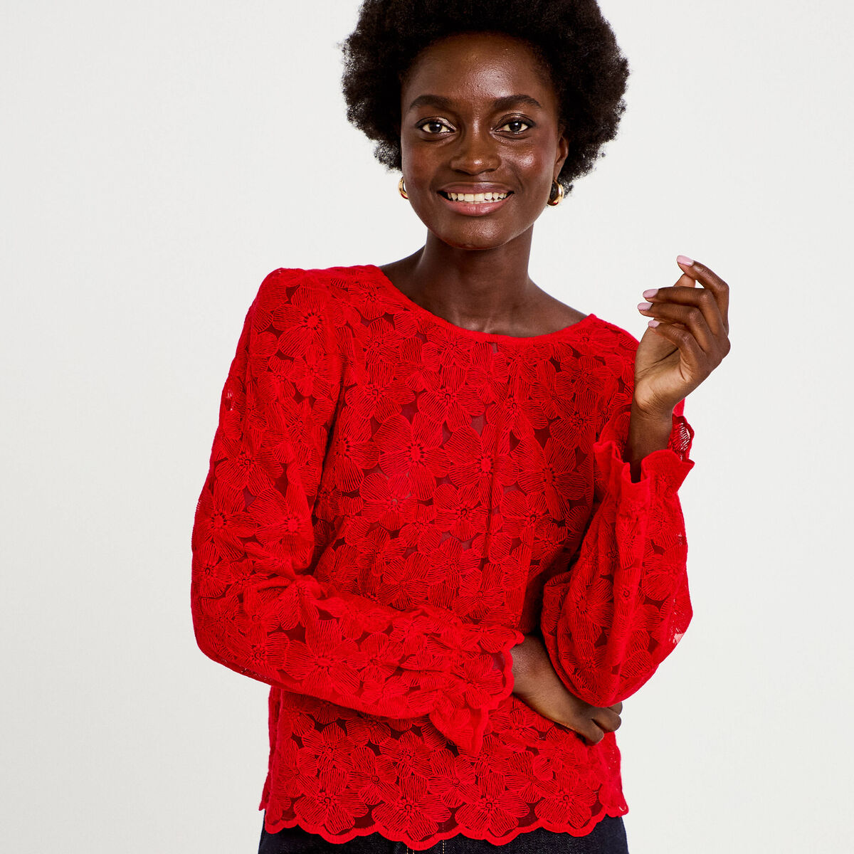 Blouse en dentelle d&eacute;collet&eacute; dos rouge femme