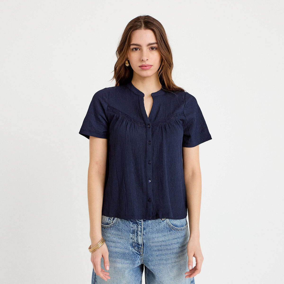 Blouse pliss&eacute;e col v manches courtes bleu fonc&eacute; femme