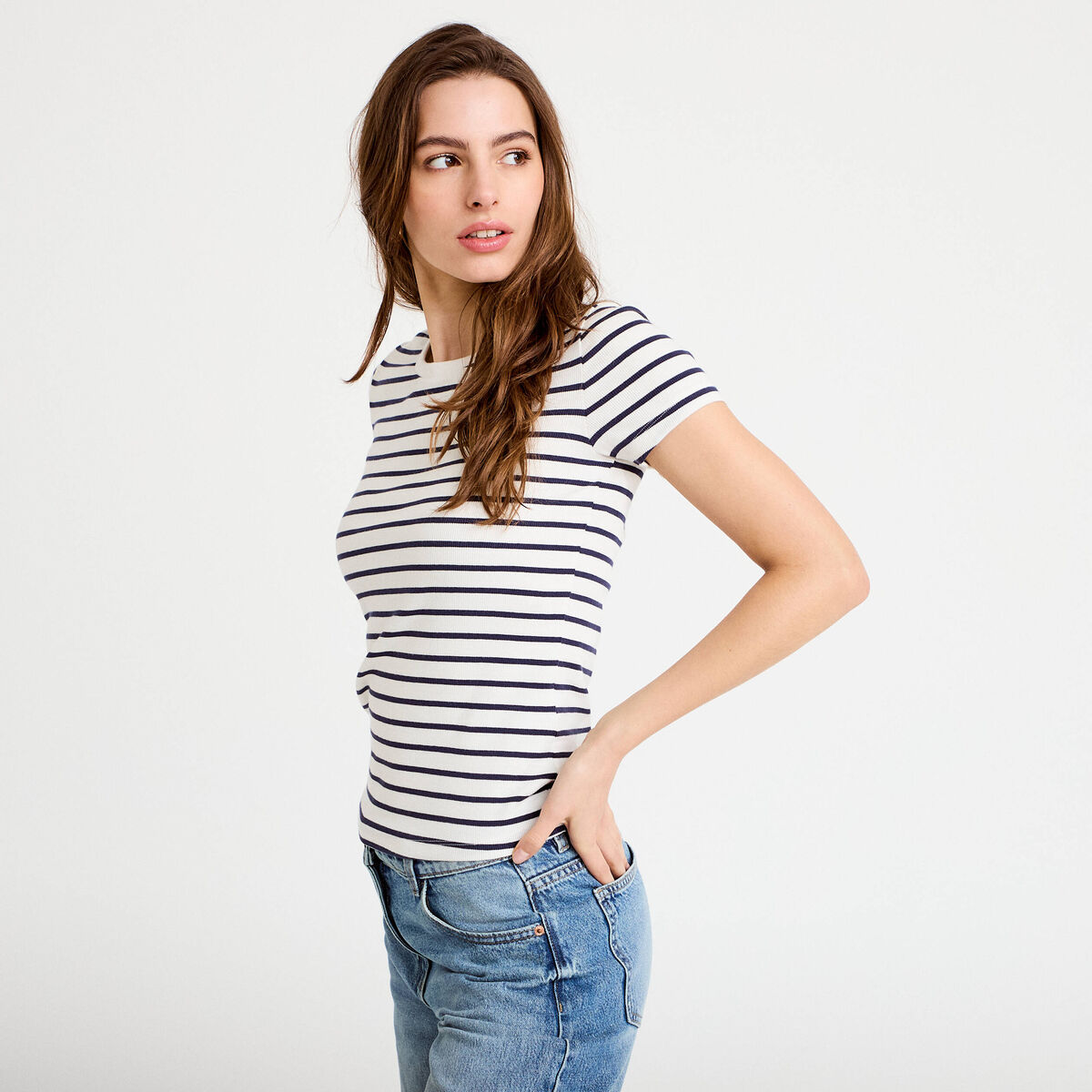 T-shirt c&ocirc;tel&eacute; ajust&eacute; blanc femme