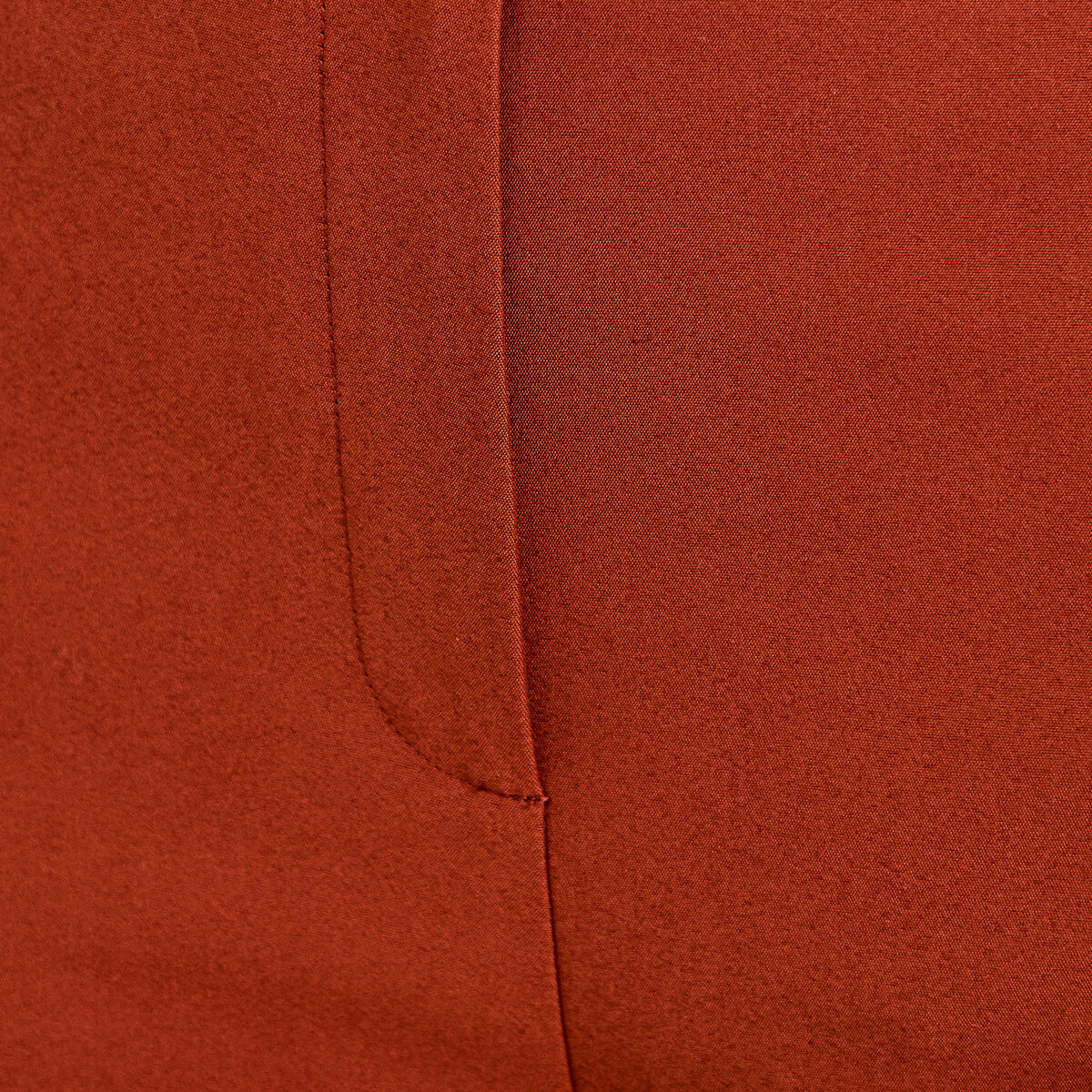 Pantalon cigarette ceintur&eacute; marron cognac femme