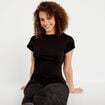 T-shirt cintr&eacute; col rond manches courtes noir femme