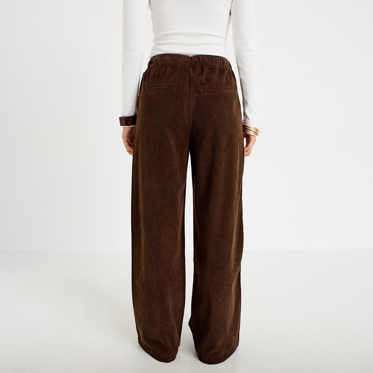 Pantalon bootcut taille standard velours marron fonc&eacute; femme