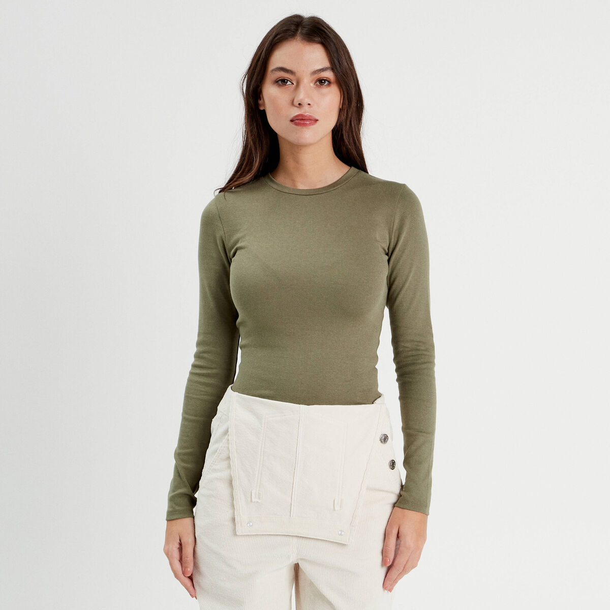 T-shirt cintr&eacute; col rond manches longues vert kaki femme