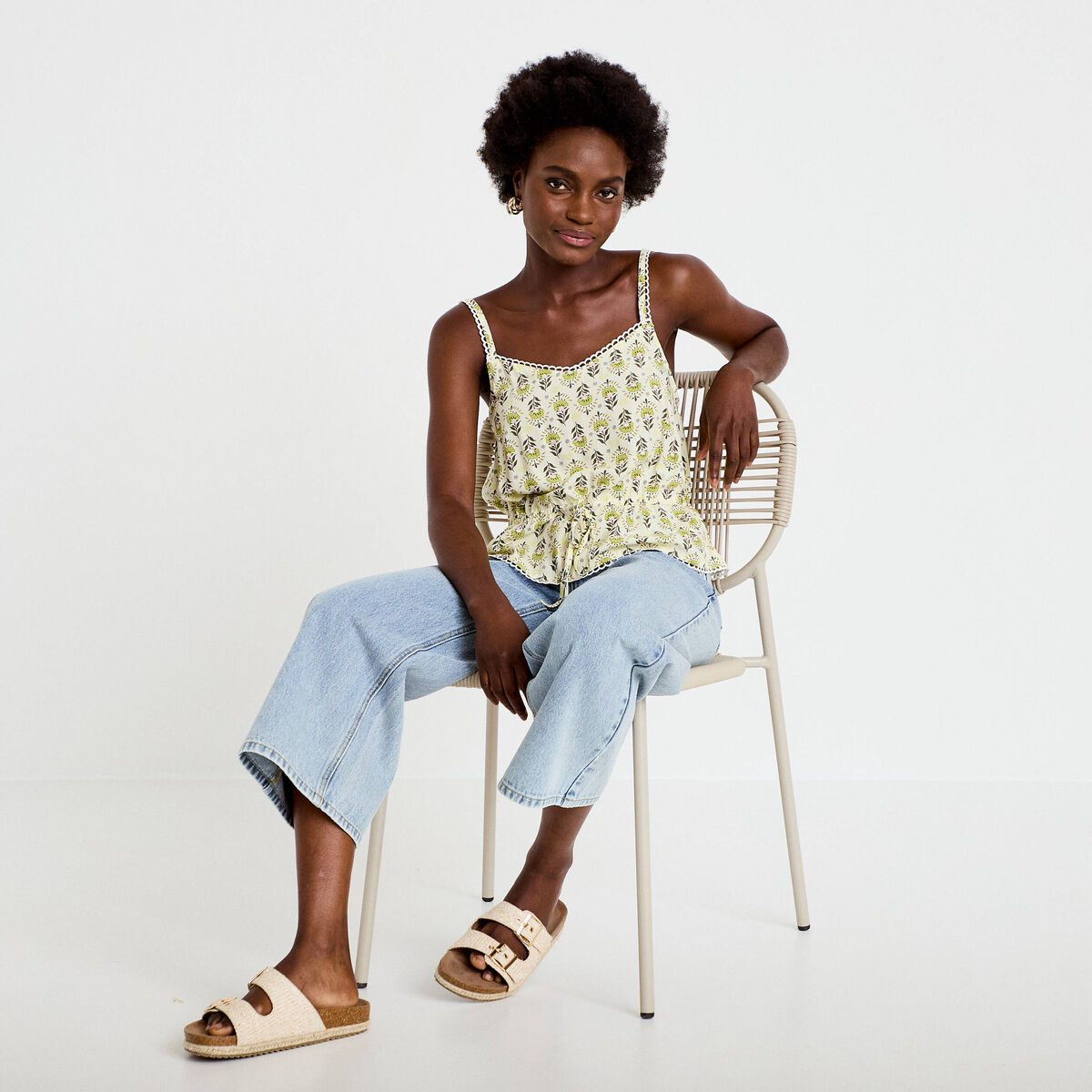 Top cintr&eacute; &agrave; fines bretelles col carr&eacute; blanc femme