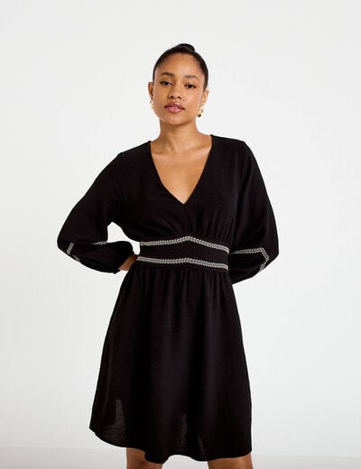 Robe courte &eacute;vas&eacute;e col v manches 3/4 noir femme