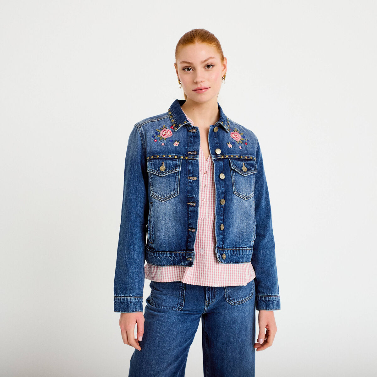 Veste en jean broderie d&eacute;tails clout&eacute;s denim double stone femme