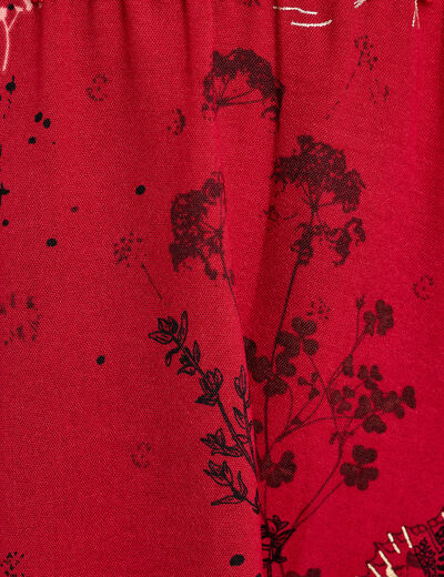 Robe &eacute;vas&eacute;e d&eacute;tails clout&eacute;s rouge fonc&eacute; femme