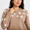 Pull oversize brod&eacute; manches longues beige femme