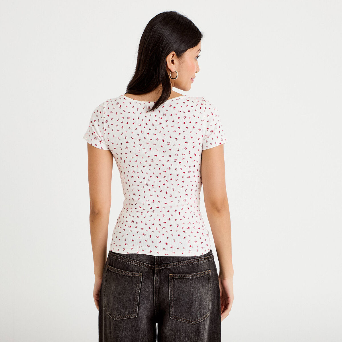 T-shirt c&ocirc;tel&eacute; blanc femme