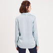 Chemise satin&eacute;e bleu clair femme