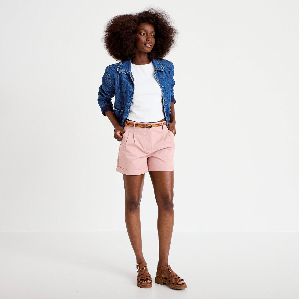 Short chino ceintur&eacute; rose pastel femme