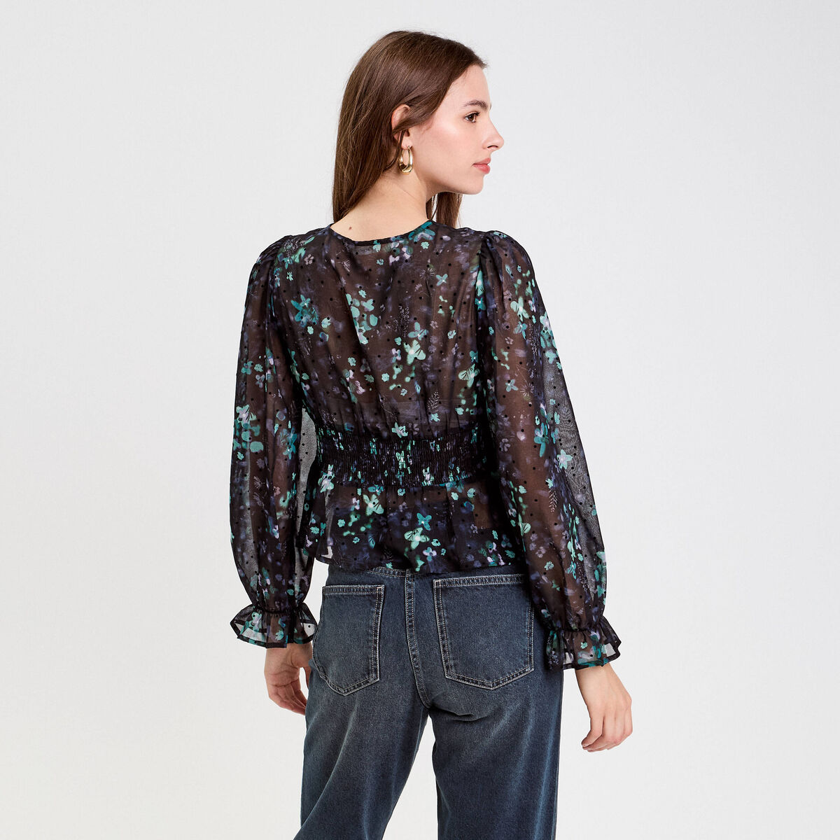 Blouse cintr&eacute;e courte en voile col V noir femme