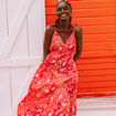 Robe longue &eacute;vas&eacute;e effet satin&eacute;e rouge femme