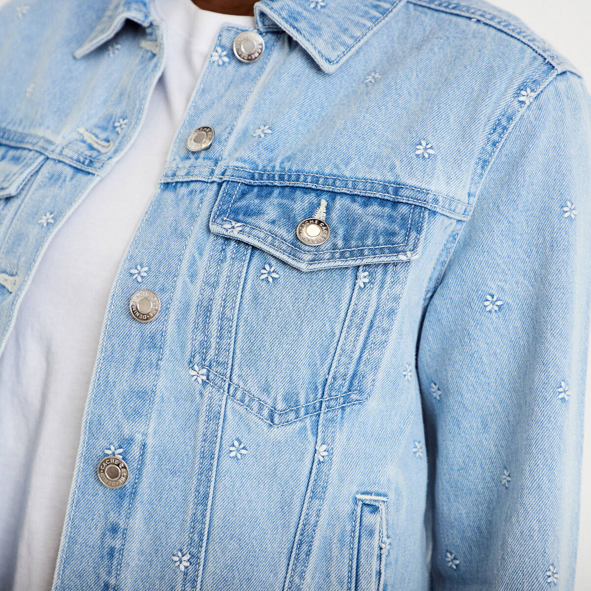 Veste jean droite courte col classique bleu clair femme