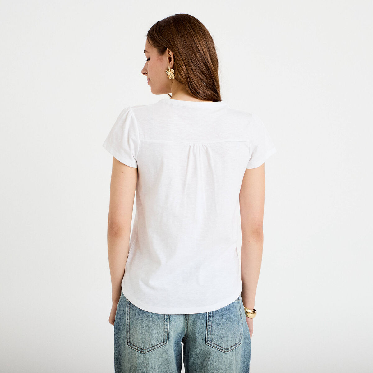T-shirt boutonn&eacute; sur le devant blanc femme