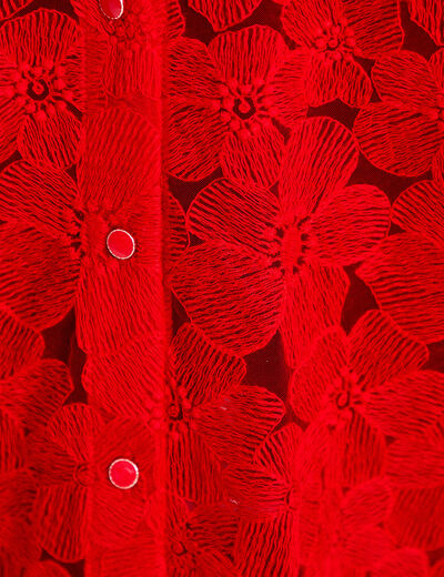 Blouse en dentelle d&eacute;collet&eacute; dos rouge femme