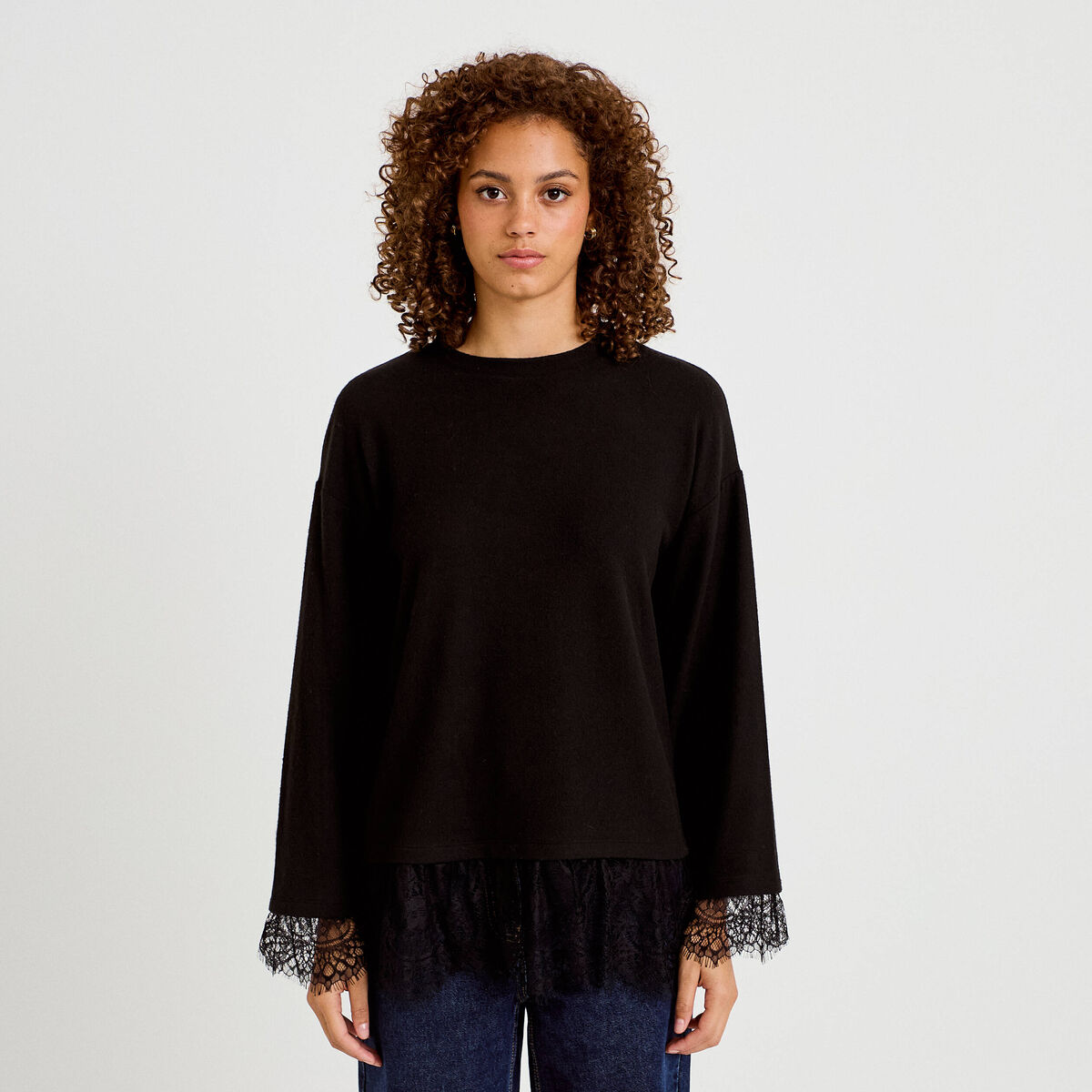 T-shirt manches longues avec dentelle noir femme