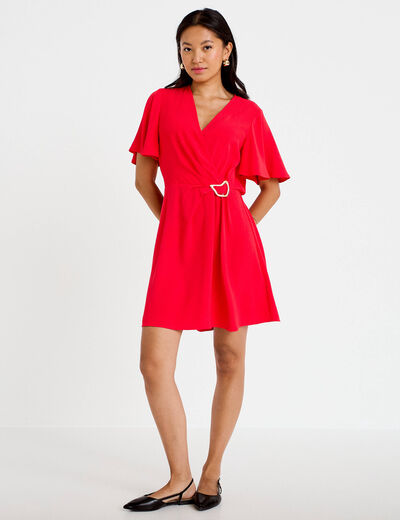 Robe courte &eacute;vas&eacute;e col v manches courtes rouge femme