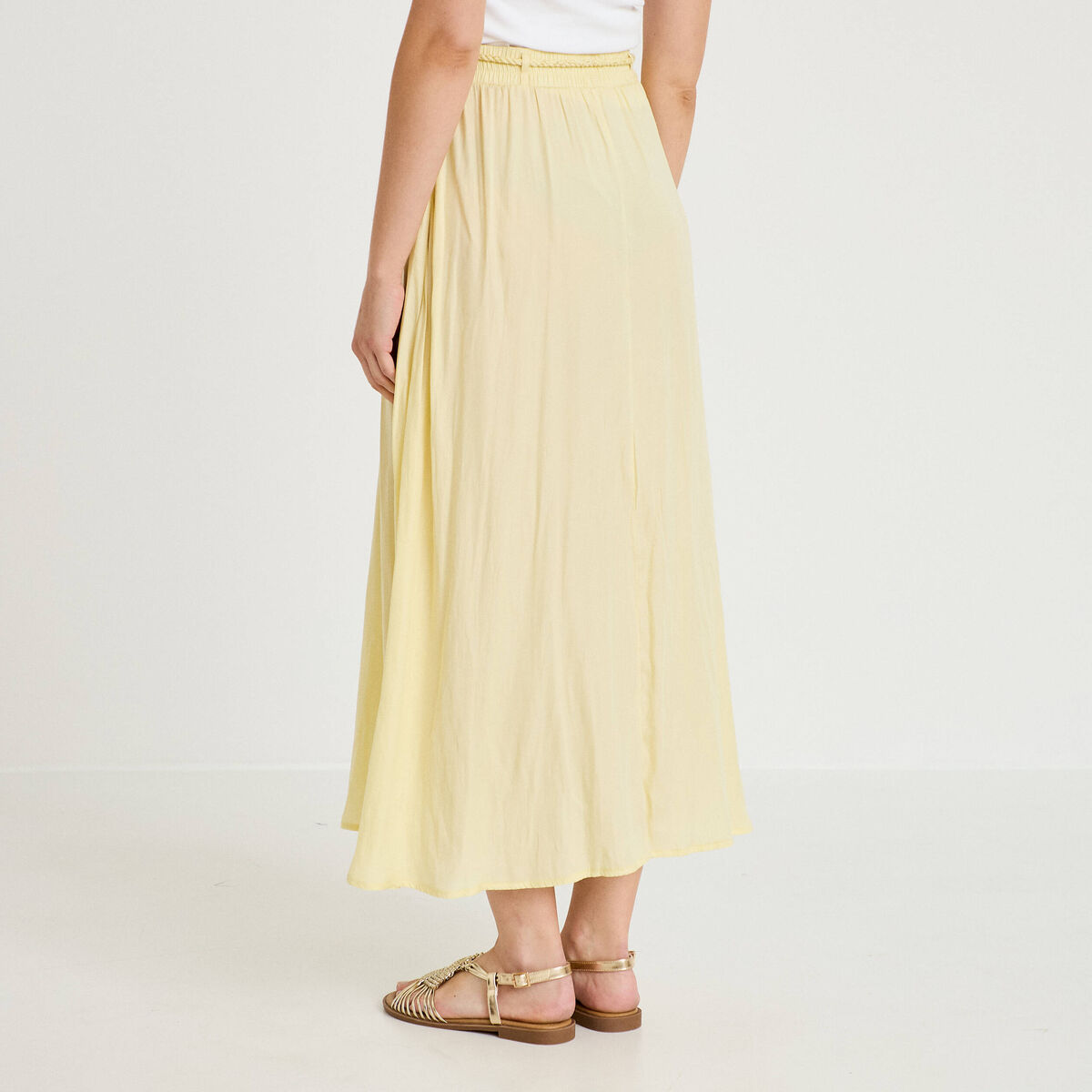 Jupe longue &eacute;vas&eacute;e satin jaune clair femme