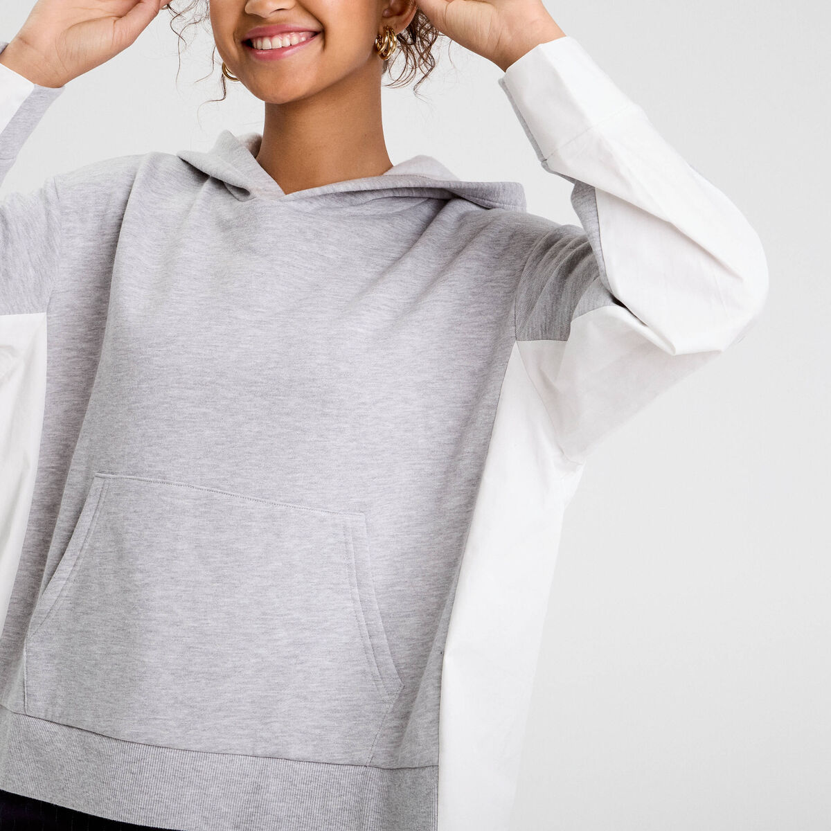 Sweat droit long &agrave; capuche gris clair femme