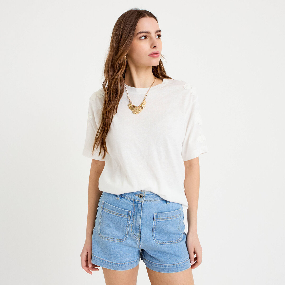 T-shirt col rond manches courtes brod&eacute; ecru femme