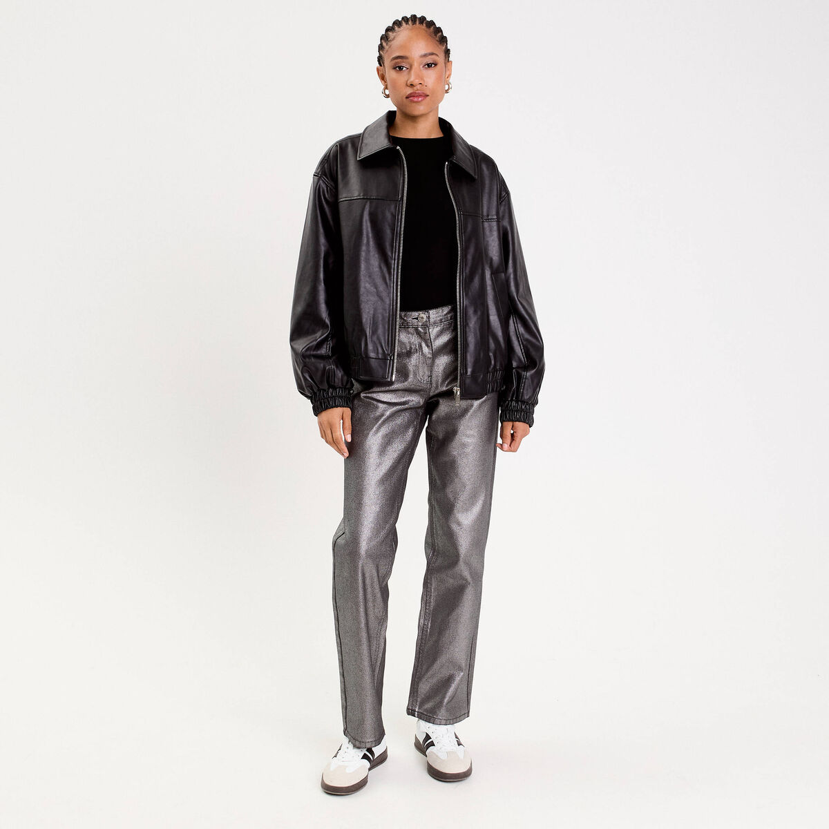 Pantalon droit en coton enduit gris argent femme