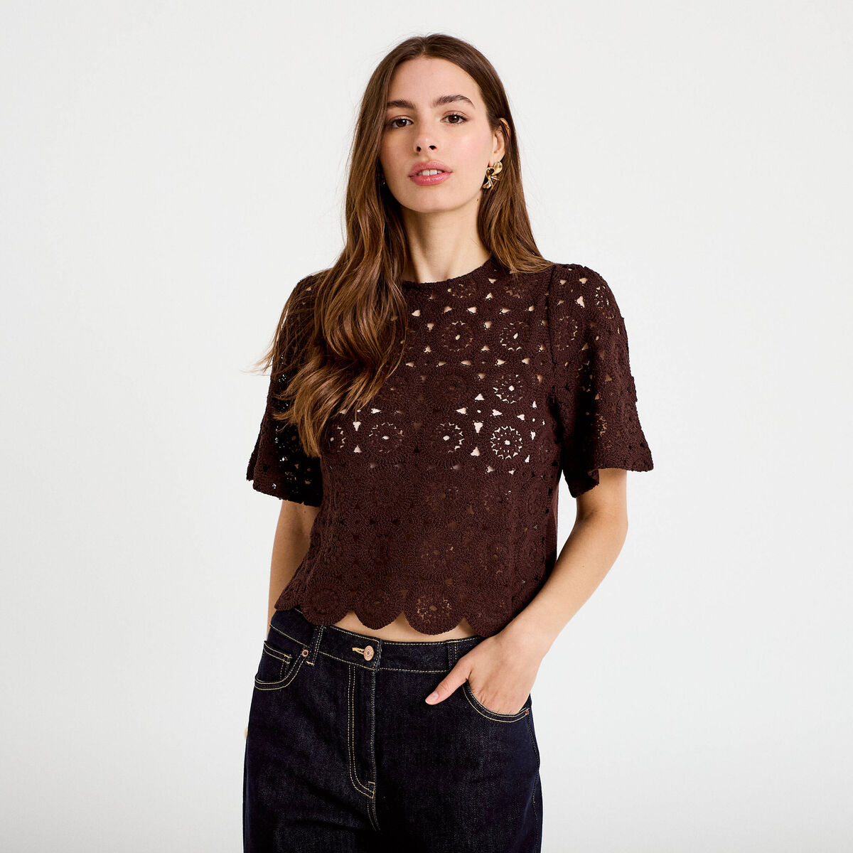 T-shirt macram&eacute; col rond marron fonc&eacute; femme
