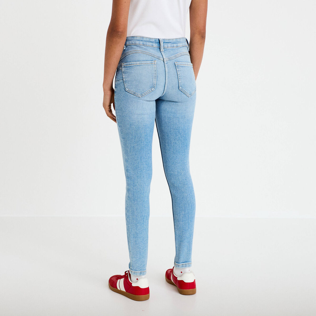 Jean skinny push-up taille standard denim bleach femme