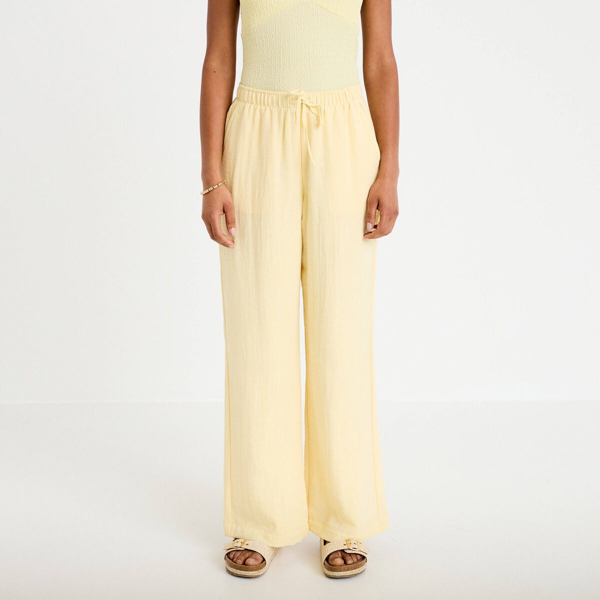 Pantalon large fluide taille &eacute;lastiqu&eacute;e jaune pastel femme