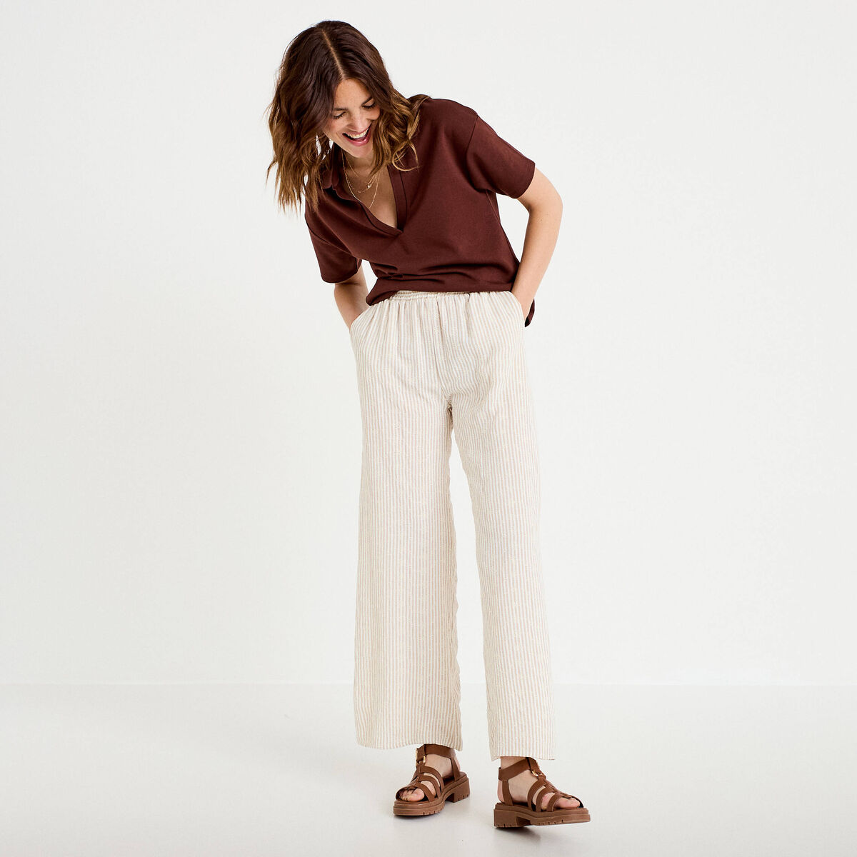 Pantalon large brod&eacute; beige femme