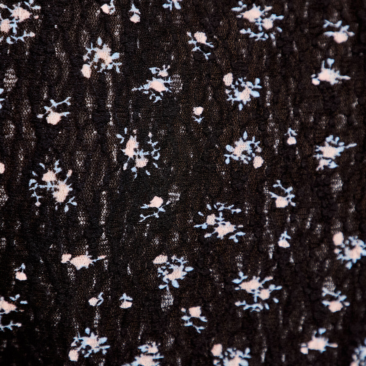 Top boutonn&eacute; d&eacute;tails dentelle noir femme