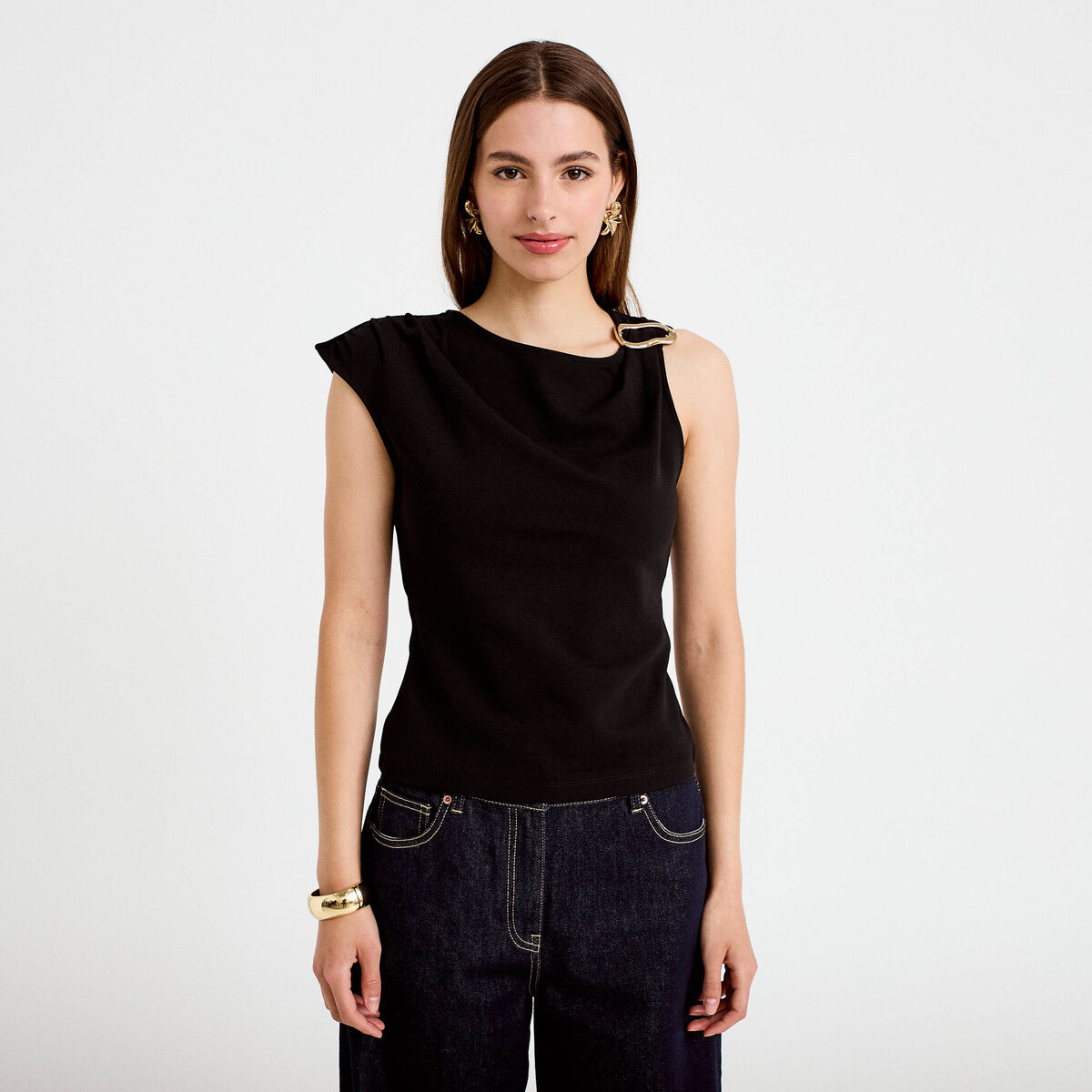 Top asym&eacute;trique d&eacute;tail bijou noir femme