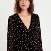 Blouse brod&eacute;e volant&eacute;e noir femme