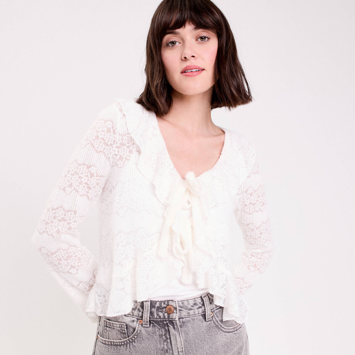 Gilet cintr&eacute; ajour&eacute; manches longues ecru femme