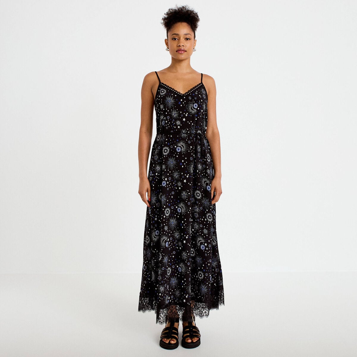 Robe longue &eacute;vas&eacute;e col v dentelle noir femme