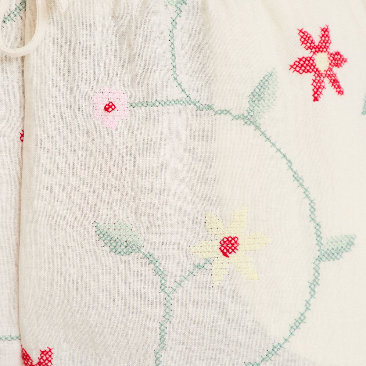 Short avec broderie blanc femme