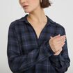 Chemise &agrave; carreaux fils m&eacute;tallis&eacute;s bleu fonc&eacute; femme