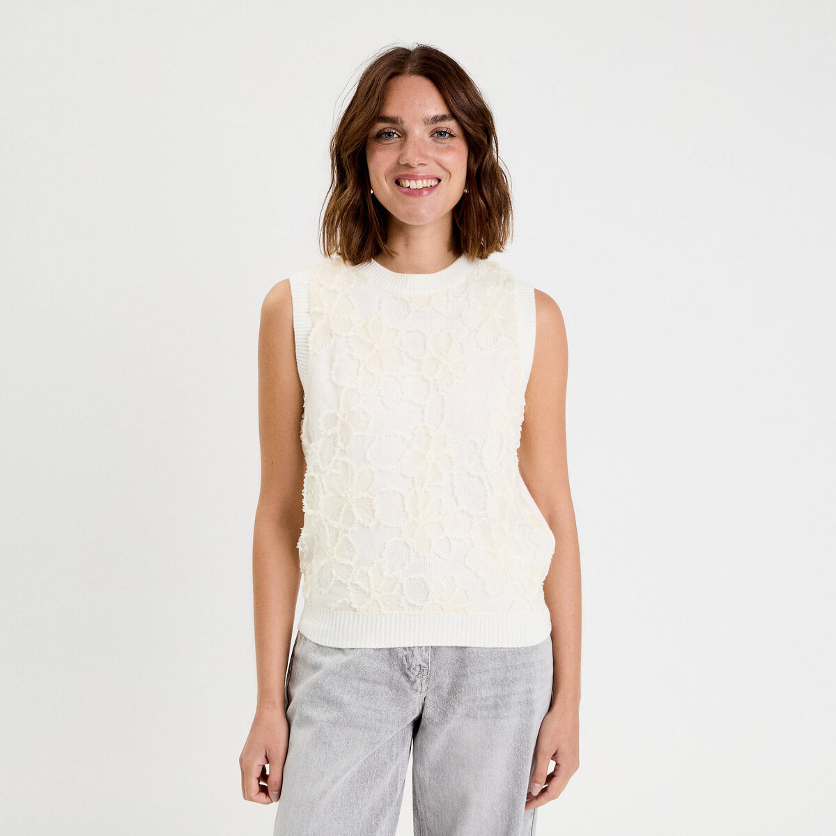 Pull sans manches &agrave; motif floral ecru femme