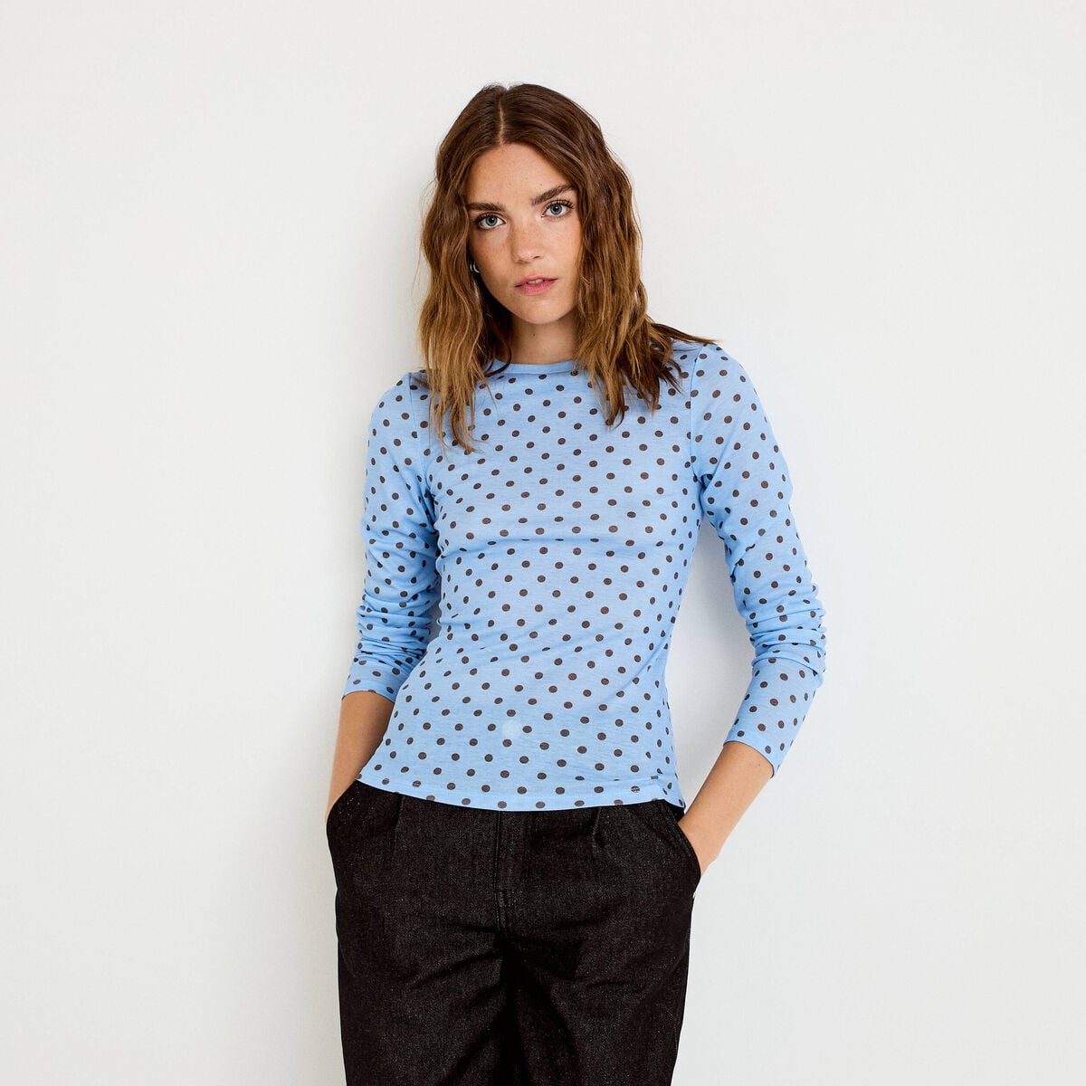T-shirt ajust&eacute; col rond manches longues bleu ciel femme