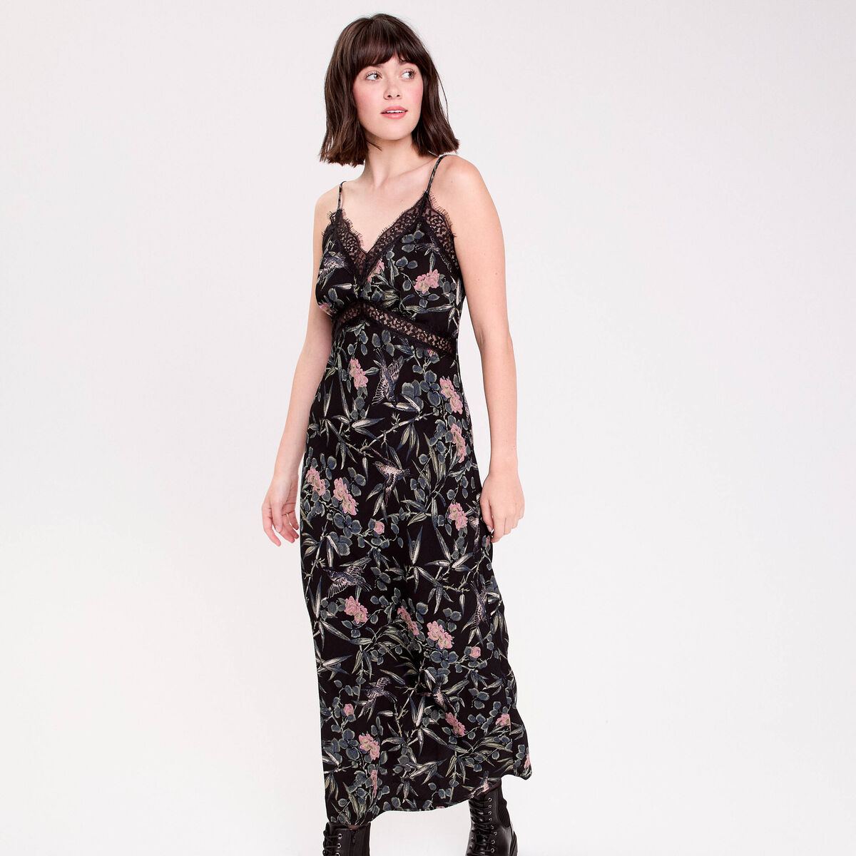 Robe longue droite col v dentelle noir femme