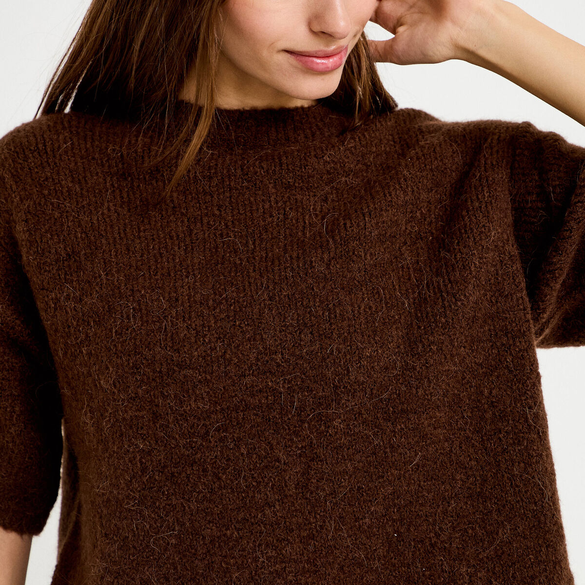 Pull manches courtes marron fonc&eacute; femme