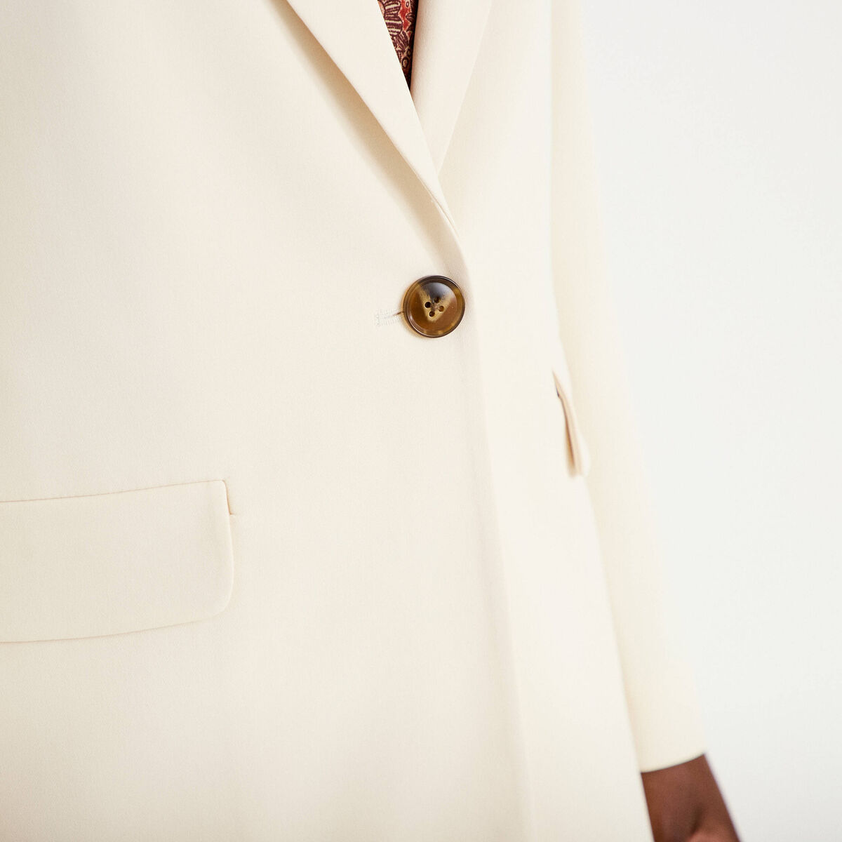 Veste cintr&eacute;e manches longues ecru femme