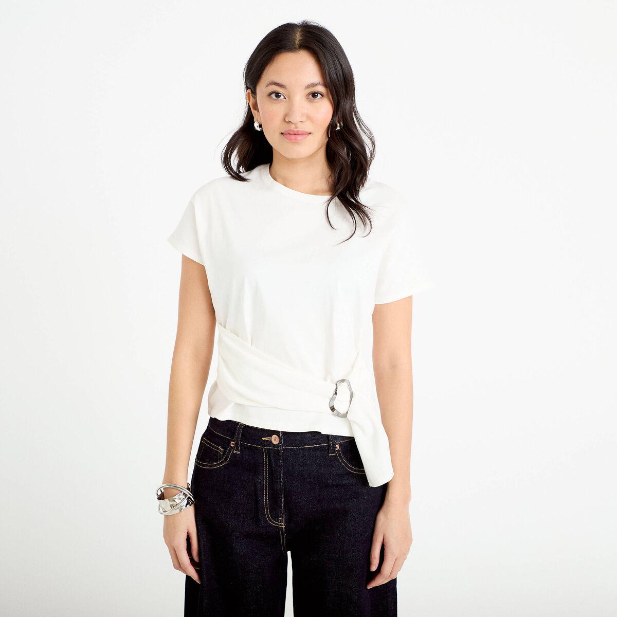 T-shirt ceintur&eacute; ecru femme