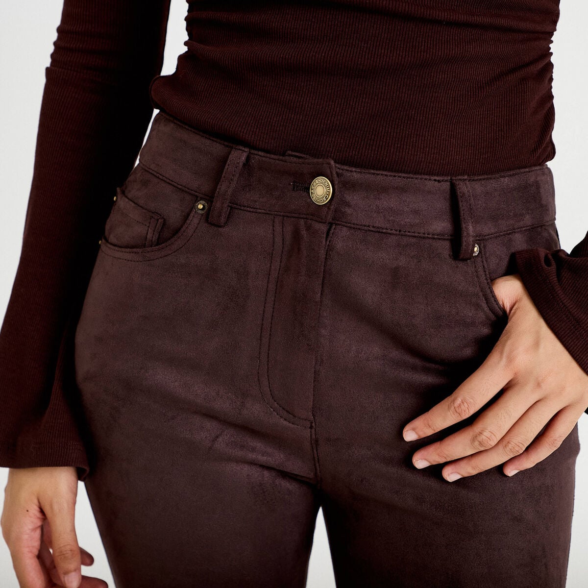 Pantalon bootcut aspect daim marron fonc&eacute; femme