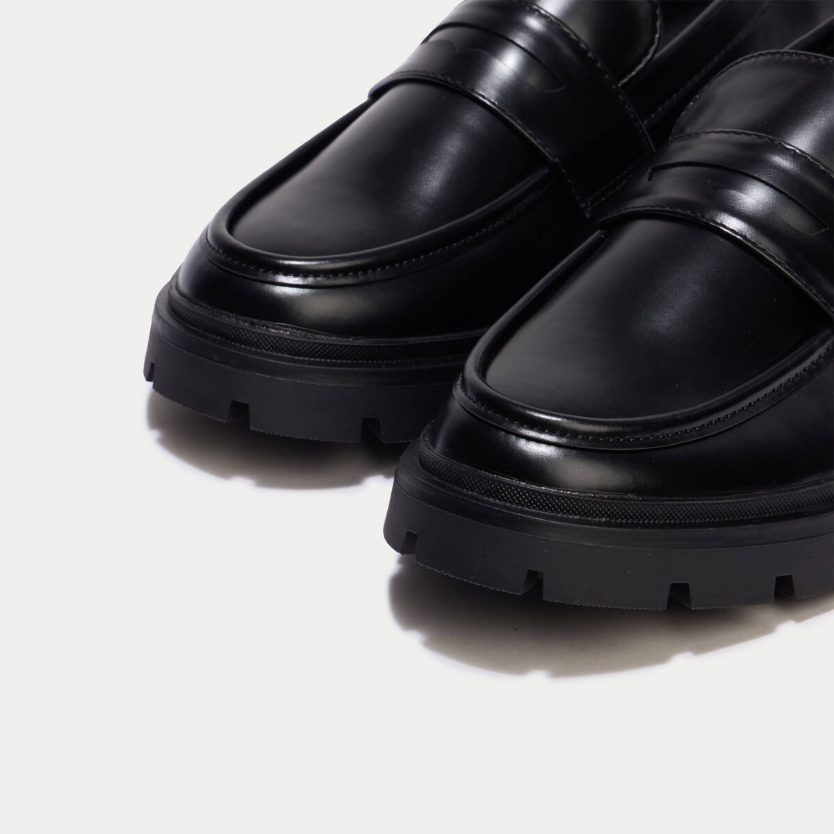 Mocassins noir femme